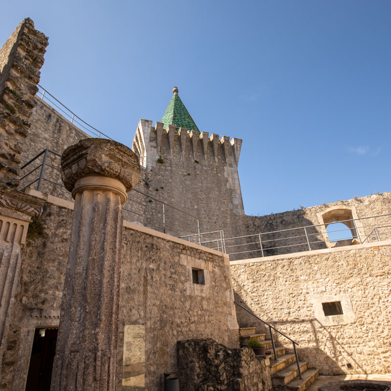 Castelo de Porto de Mós 2